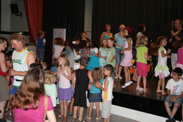 gal/2009/2009 Saitentwist Bildungszen Gelsenk aktiver Ferienstart 02.07/2009 Saitentwist Bildungszen Gelsenk aktiver Ferienstart 02.07. 072.jpg